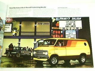 1977 77 Dodge Tradesman Van Brochure B100 B300 B200