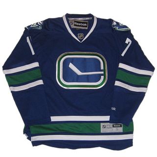 New NHL Reebok Ryan Kesler Hockey Jersey 17 Vancouver Canucks Small