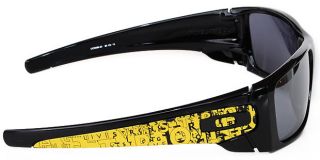 New Mens Oakley Sunglasses Fuel Cell Livestrong Polished Black OO9096