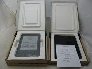 Kindle Keyboard 3G Wi Fi 6 E Ink Display Bundle with Lighted Leather