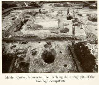 1953 Print Maiden Castle Roman Temple Iron Age Storage Pit Dorset