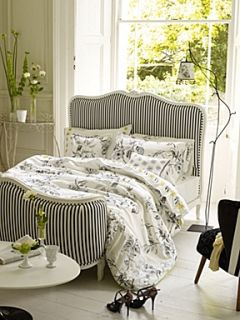 Designers Guild Watelet bed linen range in chartreuse   
