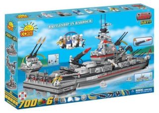 Small Army Battleship in Harbour 700 Piece Set New ( LEGO compatible