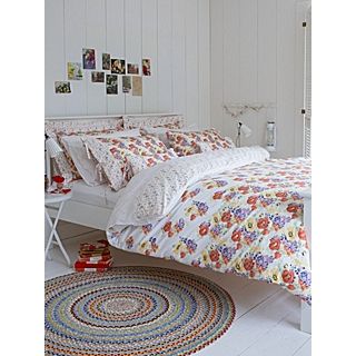 Christy Poppy Print bed linen   