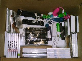 Wii   Lot of (36) Used Wii Games + (16) Used Accessories