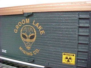 Lionel Area 51 Box Car Alien Train Boxcar Rolling Stock