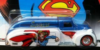 Hot Wheels Nostalgia 2012 DC Comics Supergirl 38 Dodge Airflow 1 64