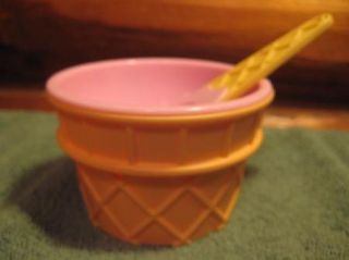 Sweet Treat Ice Cream Set Bowls Spoons