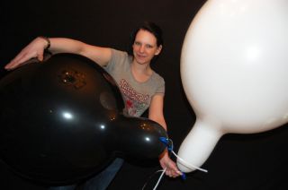 Tuftex 24 RiesenLuftballon *BLACK AND WHITE MIX*