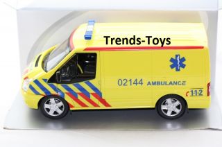 POWCO 06267 118 Ford Transit Dutch Ambulance