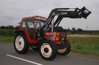 Traktor Fiat 70 90 DT Allrad Industriefrontlader