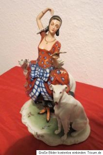 Porzellanfigur Frau mit Hunden Fraureuth alt