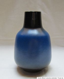kleine Vase Krug Keramik blau Bodenmarke mit Krone 16 cm hoch