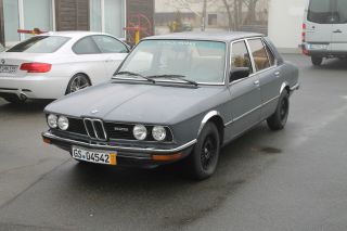 BMW E12 525 M30 Vergaser Bj.1979 *RATLOOK* Oldschool Oldtimer