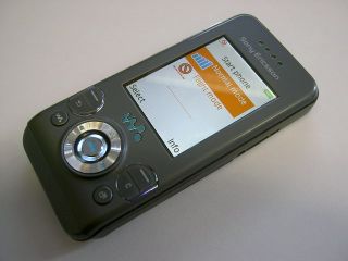 Sony Ericsson W580i GRAU kein Simlock Gewährleistung + Rechnung