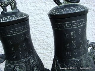 älteres Bronze Gefäß Handarbeit Pfau auf Löwe China Tempelwächter