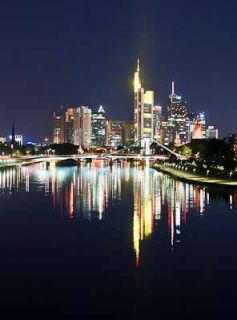 Leinwand Bild Frankfurt Skyline Städte Deutschland bei Nacht Wasser