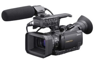 Sony Handycam Professional HXR NX70E NX 70 FullHD Camcorder 96GB GPS