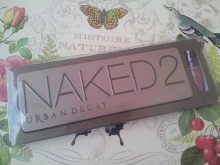 URBAN DECAY   Naked2   Eye Shadow PALETTE   inkl. Pinsel und Lipgloss