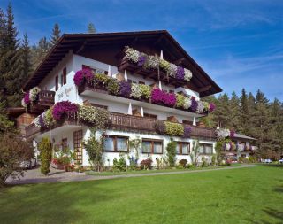 Entspannungstag fuer 4U DZ HP im Drei Sterne Hotel RINNER in Oberbozen