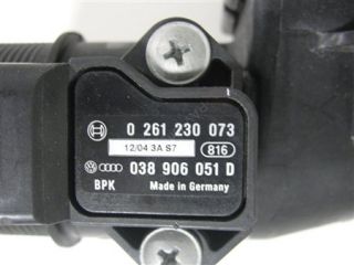 Audi A4 8E B7 2.0 Ladeluftkühler Kühler links Drucksensor 8E0145805T