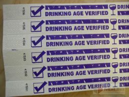 100 Eintrittsbänder Kontrollbänder Alkohol erlaubt lila