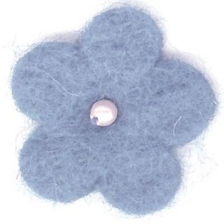 Filzblüten mit Perle bestickt 30 mm hellblau 4 Stück