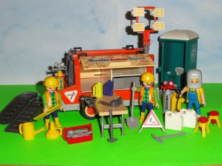 Playmobil Baustellen Montage  Anhänger mit viel Zubehör und Dixie