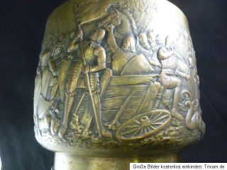 Messing Kupfer Gefäß antik Figur Figurenbekrönung Handarbeit Ritter
