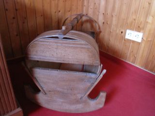 alte antike Babywiege Wiege Tragewiege Kinderwiege Holz Original von