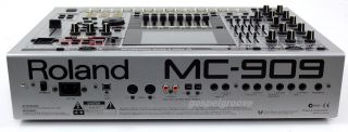 Roland MC 909 Sampling Groovebox MC909 + DVD + GEWÄHR