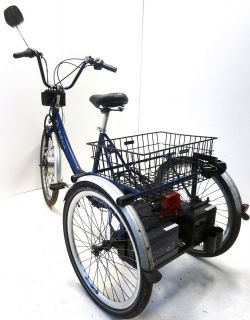 Rolltech Elektro Fahrrad Therapierad Therapiefahrrad Rollstuhl Dreirad