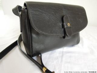ETIENNE AIGNER Leder Tasche schwarz edel Luxus Crossover Bag Umschlag