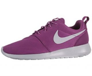 Nike Womens Roshe Run: Shoes