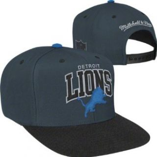 Detroit Lions Mitchell & Ness Arch Logo 2 tone Snapback