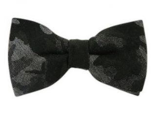 Hunter Green Camouflage Wool Self Tie Bow Tie Clothing