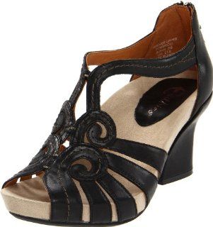 Earthies Womens Domingo T Strap Sandal Shoes