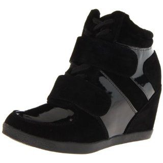 Wanted Shoes Womens Mercer Ankle Boot
