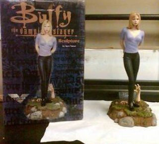 Buffy the Vampire Slayer Statue Varner   Sarah Michelle