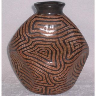 Handmade Black Clay Medium Maze Vase (Nicaragua)