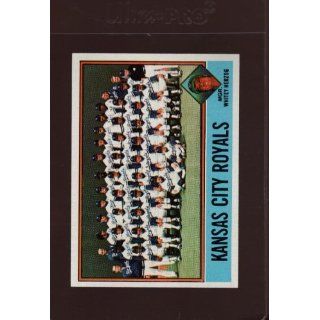 1976 Topps #236 Royals Team Nmmt *198553 Collectibles